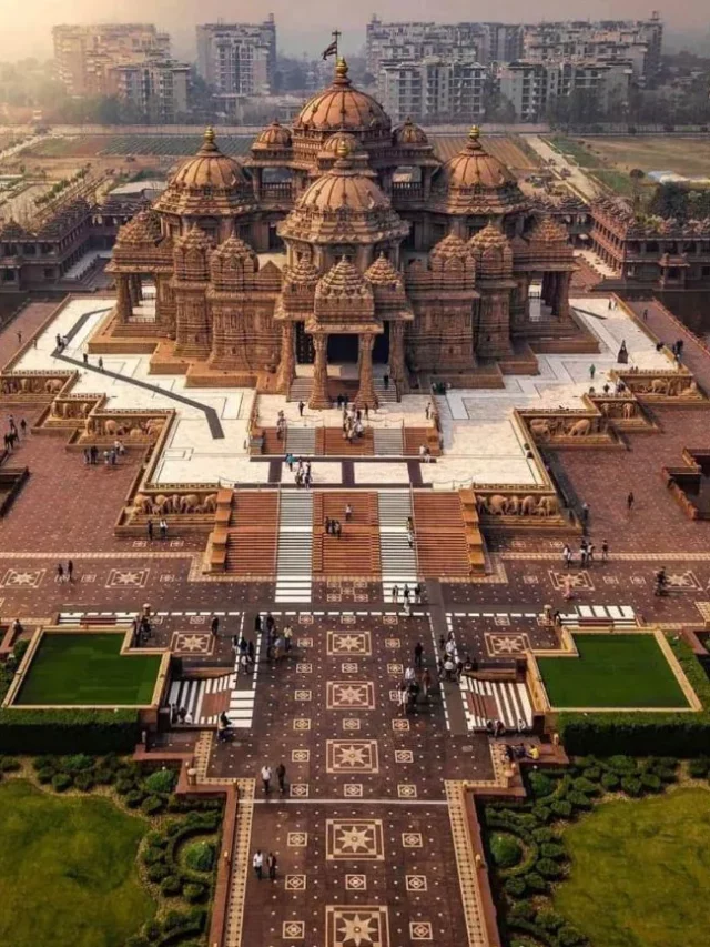 क्या आप जानते है कहा है दुनिया का सबसे बड़ा हिंदू मंदिर